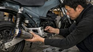 DAX125にタイ製カスタムマフラーを装着したイメージ
